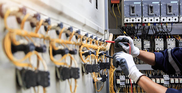 Professional Electrician technician working in Willard, UT